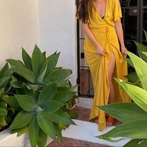 Small Lulus wrap dress